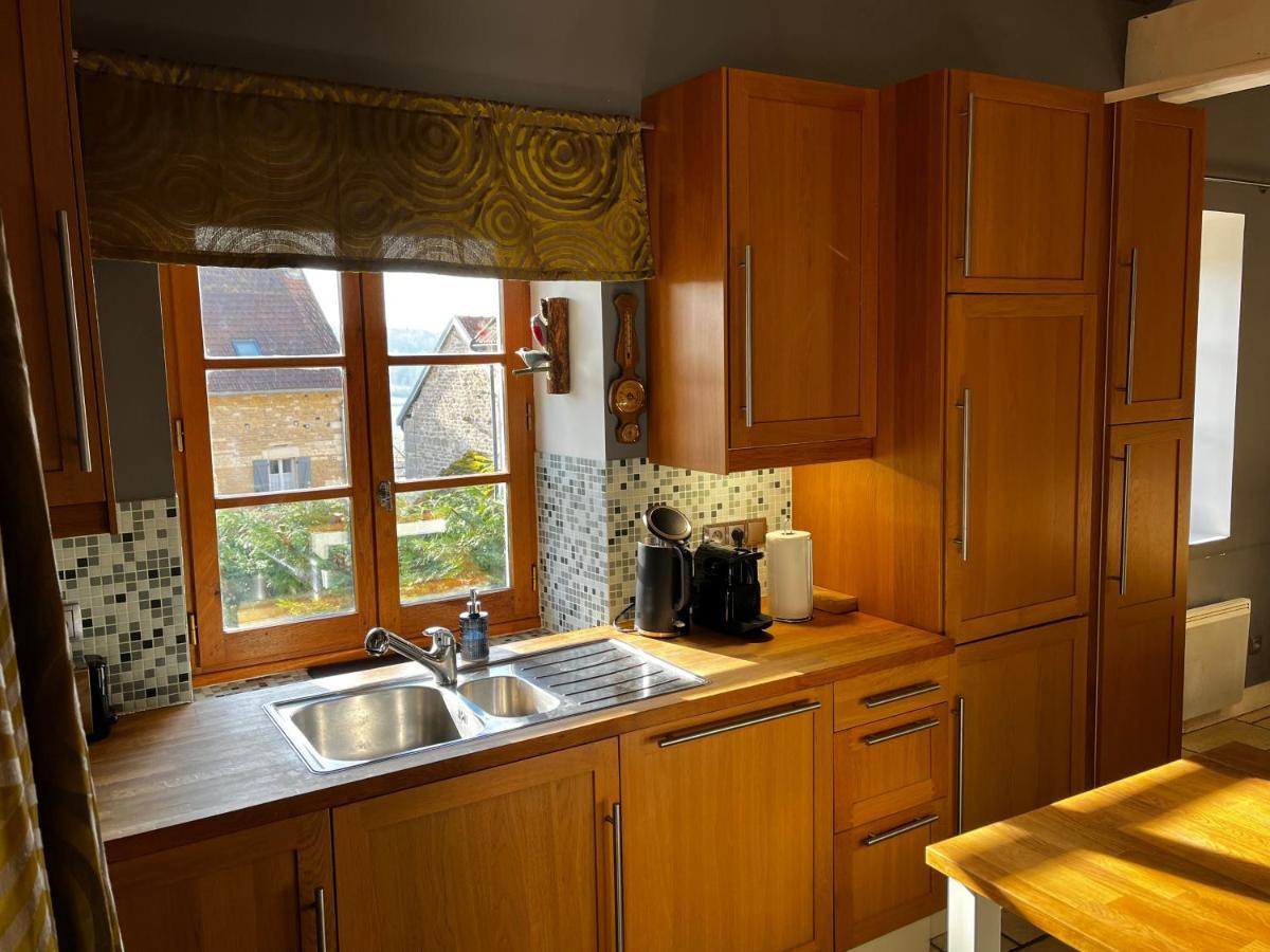 Charming Cottage In Chateau Les Roches Gardens Mont-Saint-Jean  Esterno foto